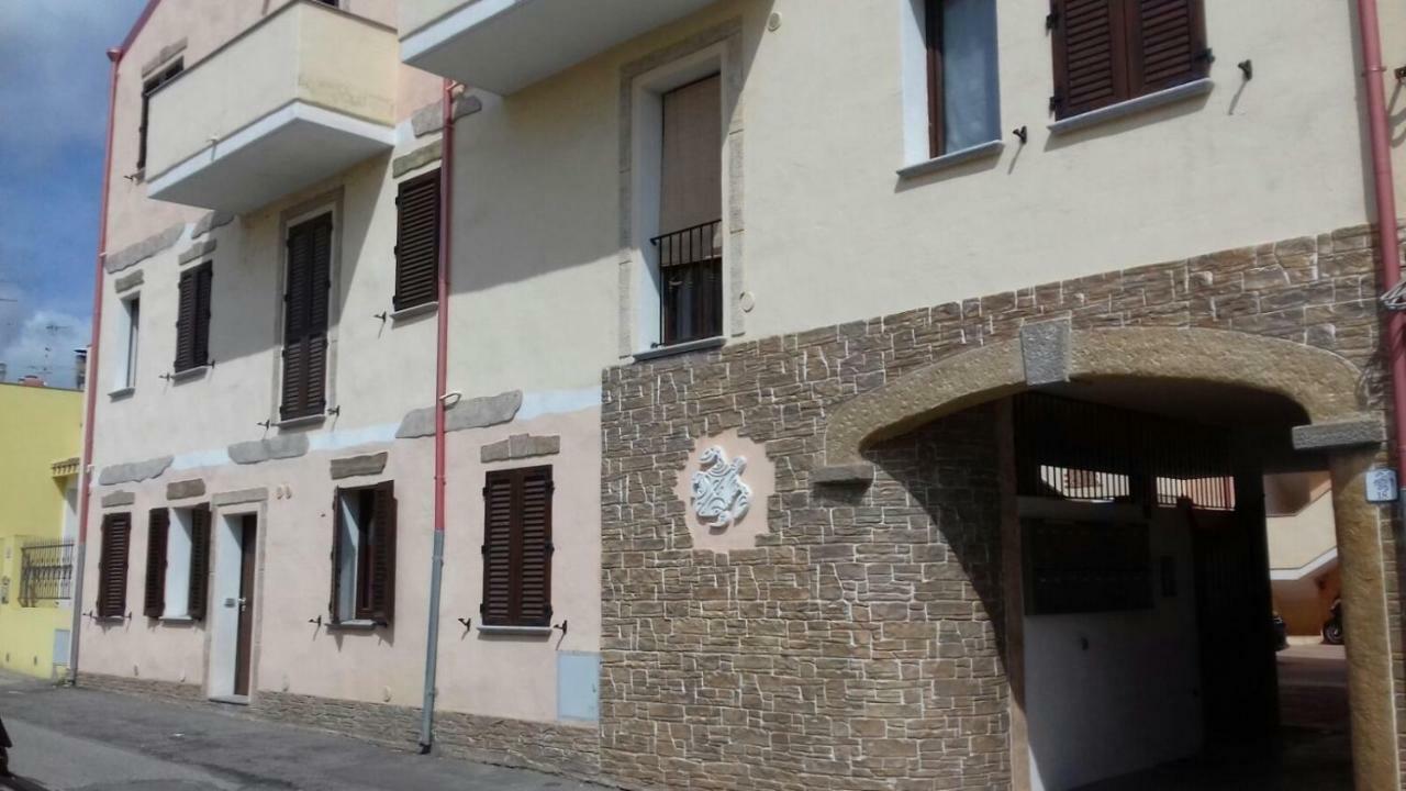 Villa Il Girasole SantʼAntìoco Exterior foto